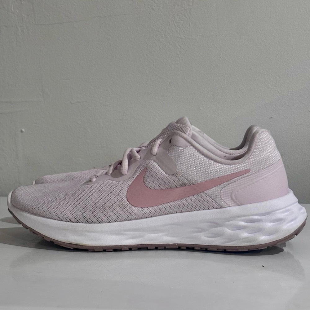 Nike Revolution 6 Violet/Champagne White Running Women’s Sneakers Size 10